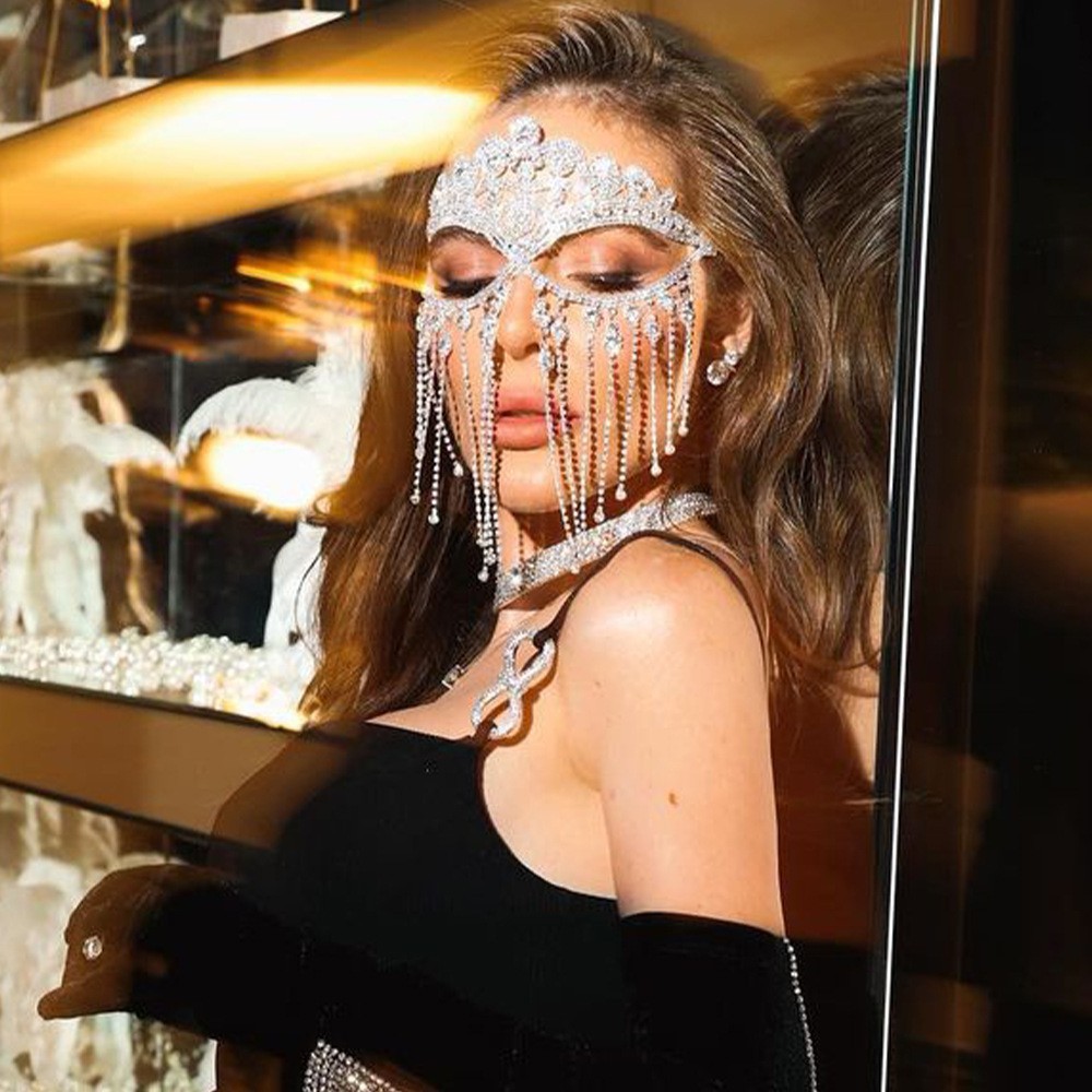 Women's Fashion Personalized Mask Stage Accessories