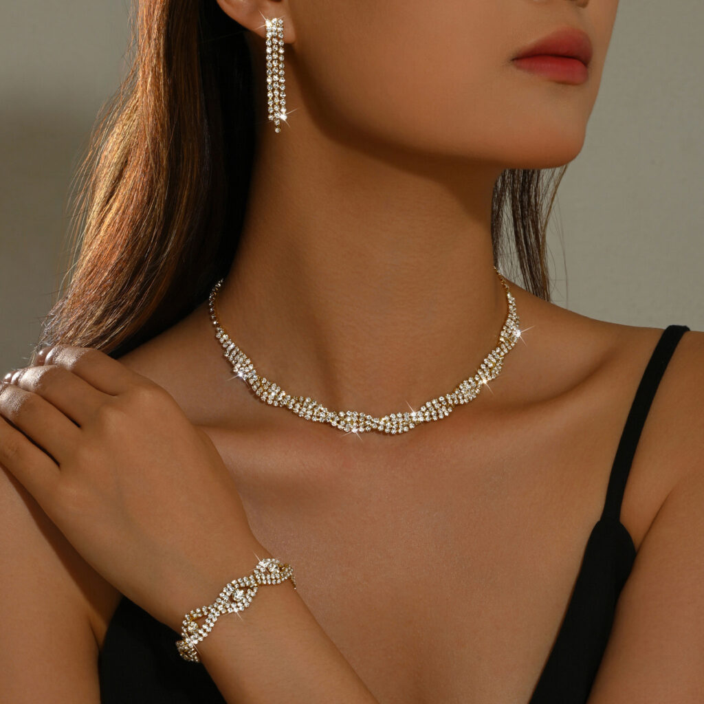 Women 3 Pcs Gold Tone Wavy Twisted Rhinestone Jewelry Set,Choker Necklace Long Dangle Earrings Bracelet,Elegant Costume Accessories For Wedding Banquet Party Occasion