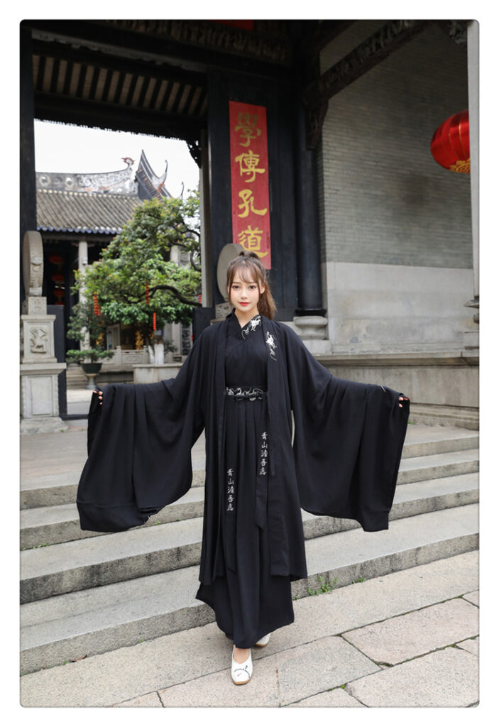 Large-size Costume Robe With Big Sleeves Autumn